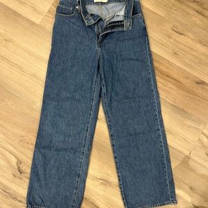 NEW, Levi jeans, high waisted straight, size 29